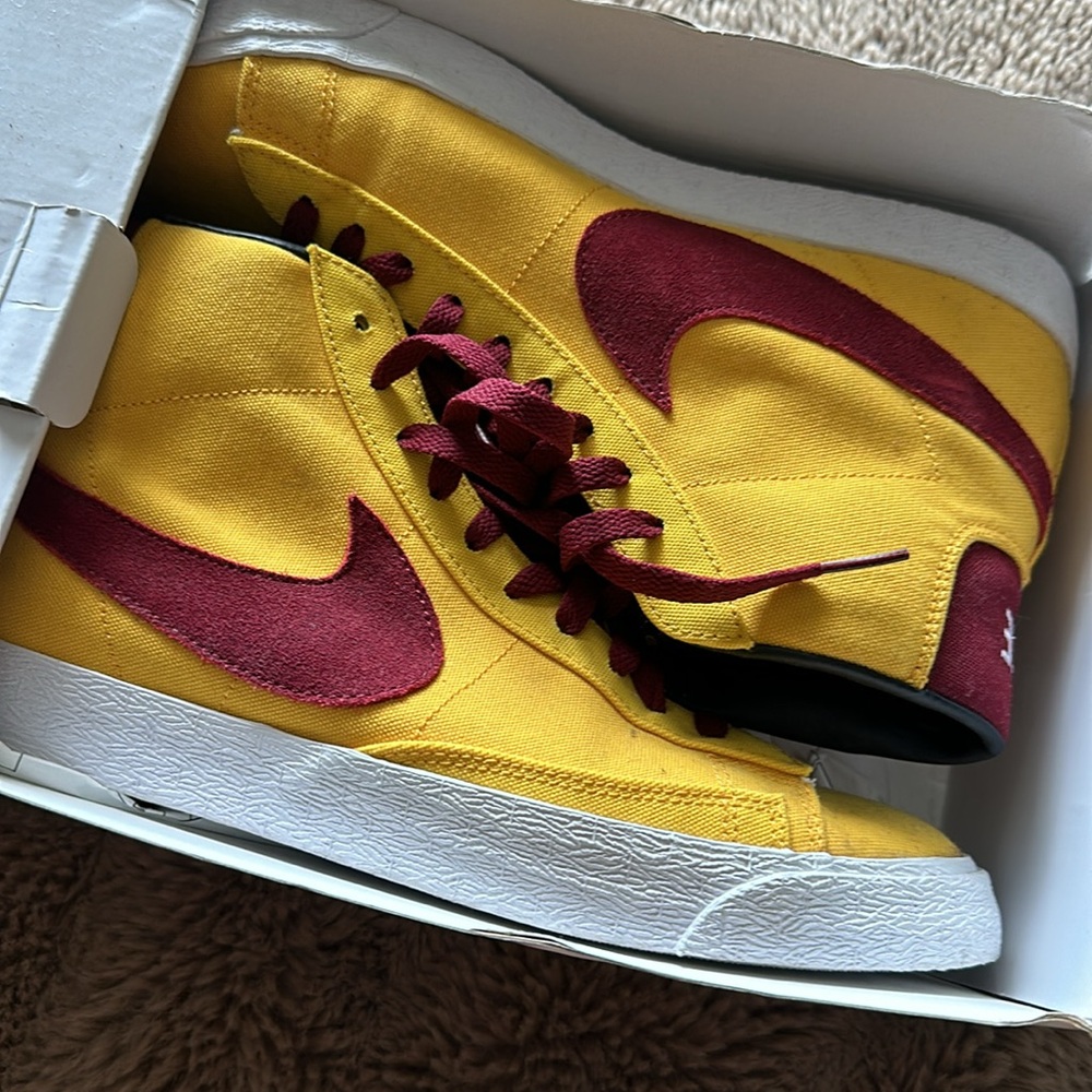 Nike Blazers Mid ‘77 (Custom Yellow and Maroon)